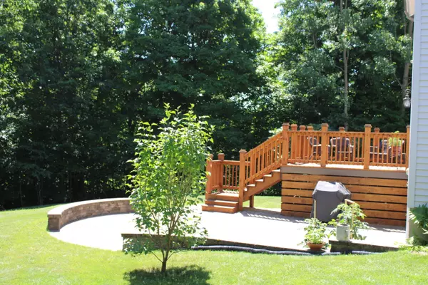 West Chazy, NY 12992,16 Beartown Road