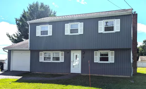 Plattsburgh, NY 12901,7 Washington PL