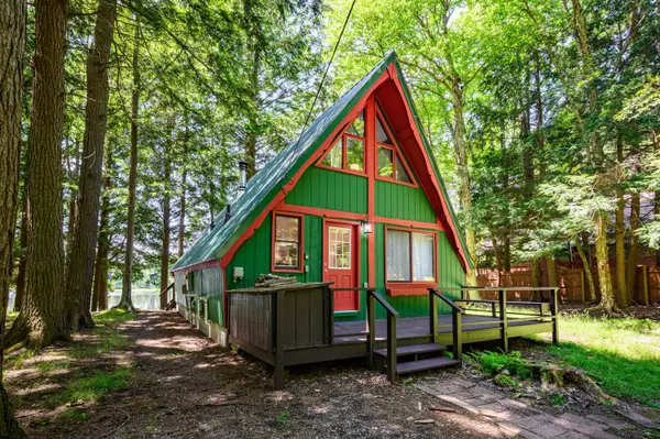 Old Forge, NY 13420,566 South Shore RD