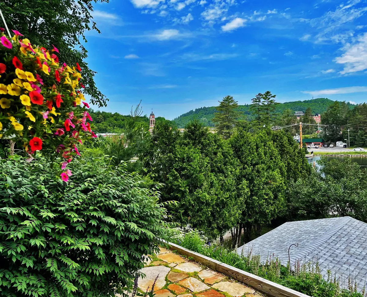 Saranac Lake, NY 12983,34 Kiwassa Rd RD