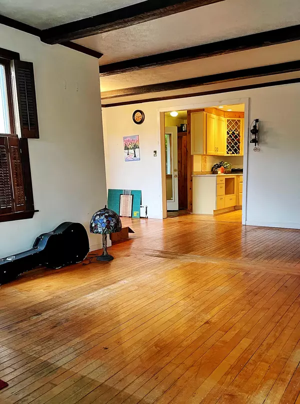 Saranac Lake, NY 12983,34 Kiwassa Rd RD