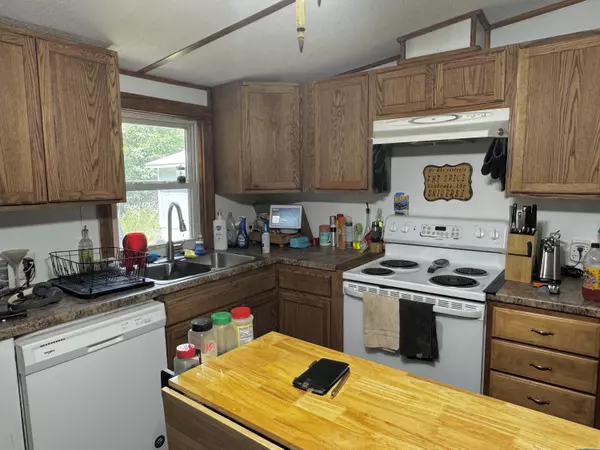 Cadyville, NY 12918,231 Gene LeFevre RD