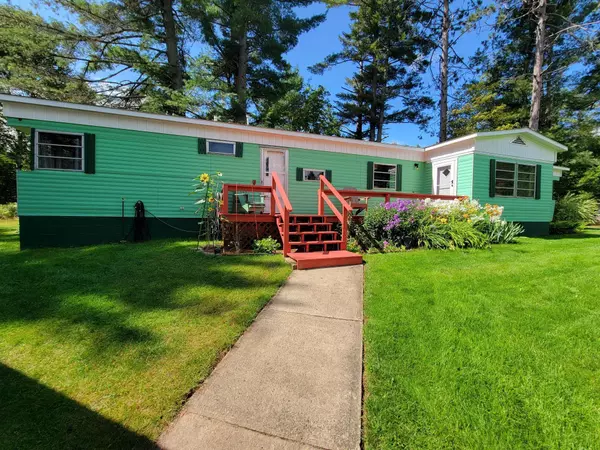 1284 Route 60, Onchiota, NY 12989