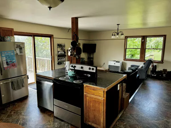 Peru, NY 12972,233 Hibernia RD