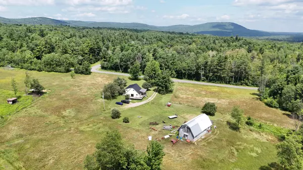 233 Hibernia RD, Peru, NY 12972