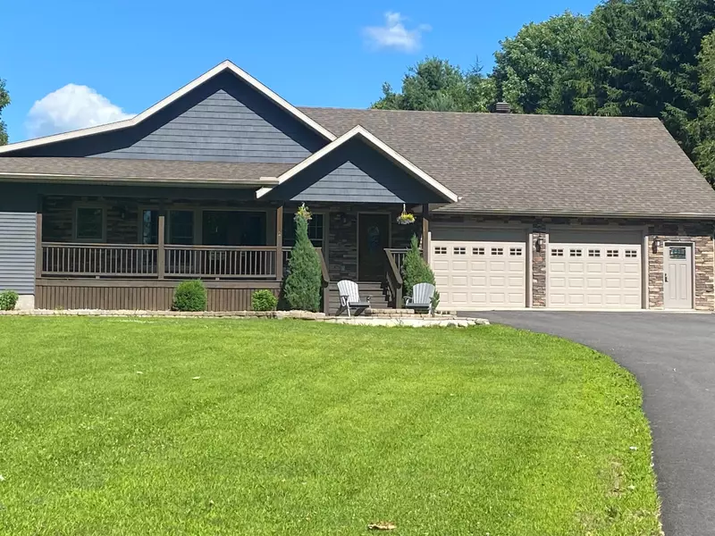 15606 State RT 30, Constable, NY 12926