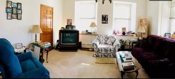 Keeseville, NY 12944,276 Route 9N