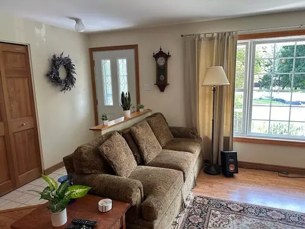 Chazy, NY 12921,1303 Lake Shore RD