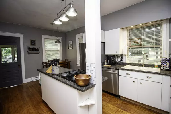 Plattsburgh, NY 12901,111 Court ST