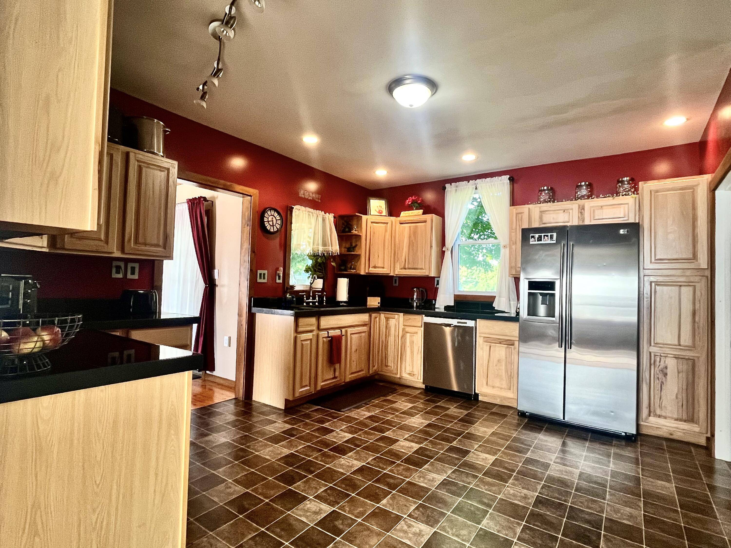 Brushton, NY 12916,11 Grove St ST
