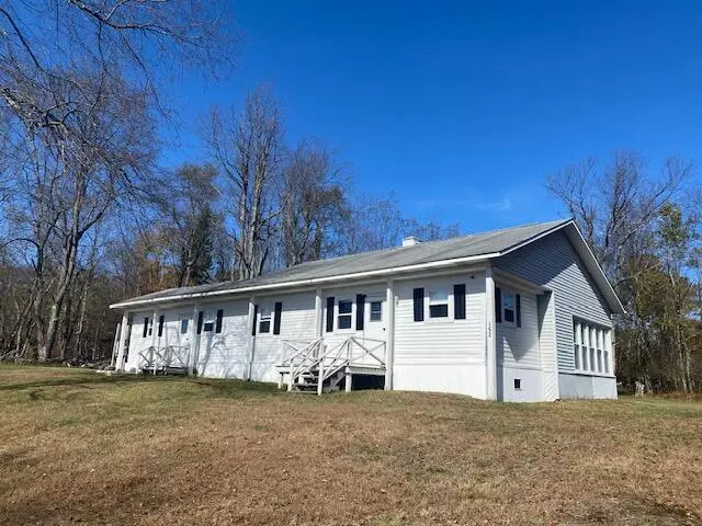 Forestport, NY 13338,152 Hemlock DR