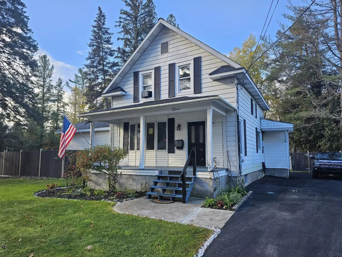 Tupper Lake, NY 12986,4 Woodrow AVE