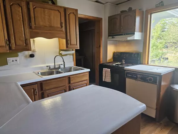 Tupper Lake, NY 12986,4 Woodrow AVE