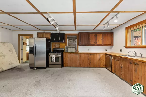 Saranac Lake, NY 12983,32 Brunswick RD