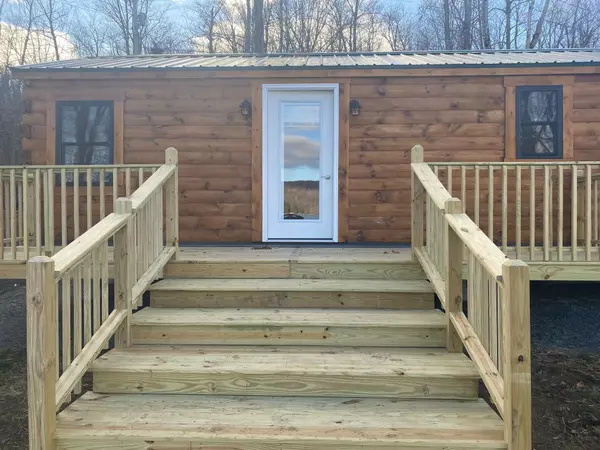 Chateaugay, NY 12920,418 Lake Road