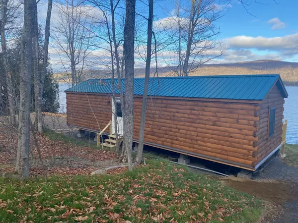 Chateaugay, NY 12920,418 Lake Road