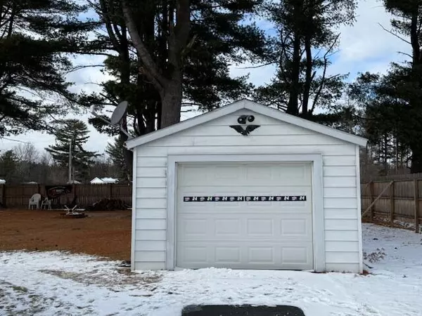 Keeseville, NY 12944,70 Pine Tree DR