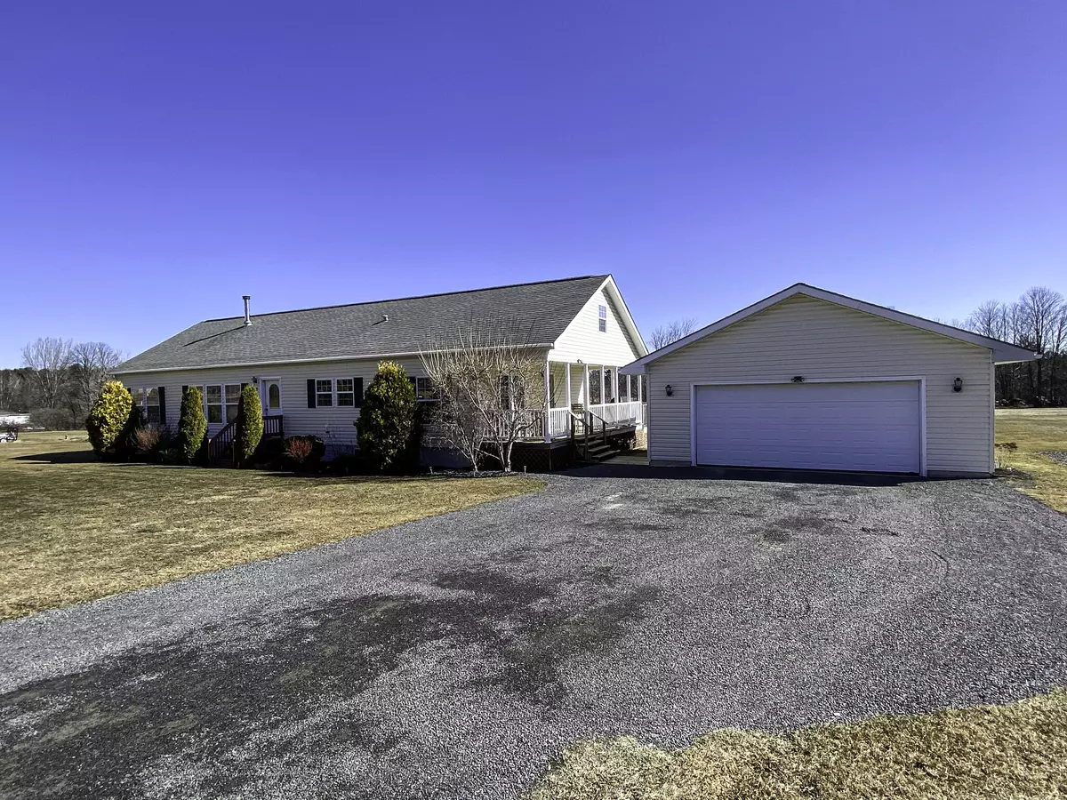 West Chazy, NY 12992,7 Westwood DR