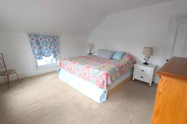 Malone, NY 12953,41 Edward ST