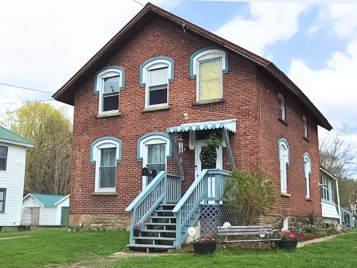 Malone, NY 12953,41 Edward ST