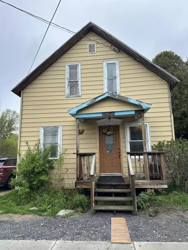 11234 State Route 9, Champlain, NY 12919