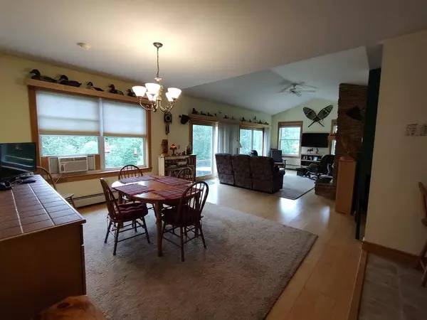 Saranac, NY 12981,3542 Silver Lake RD