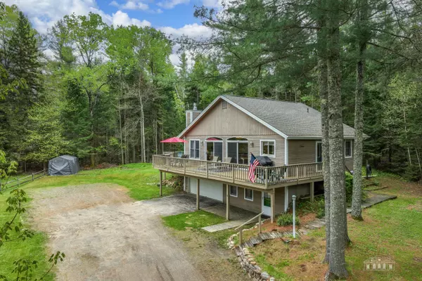 Lake Placid, NY 12946,8 Fox Run LN
