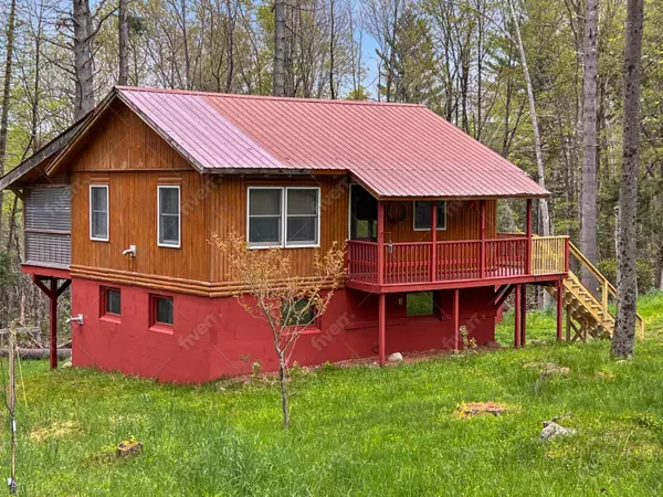 Long Lake, NY 12847,8136 NYS Route 28N