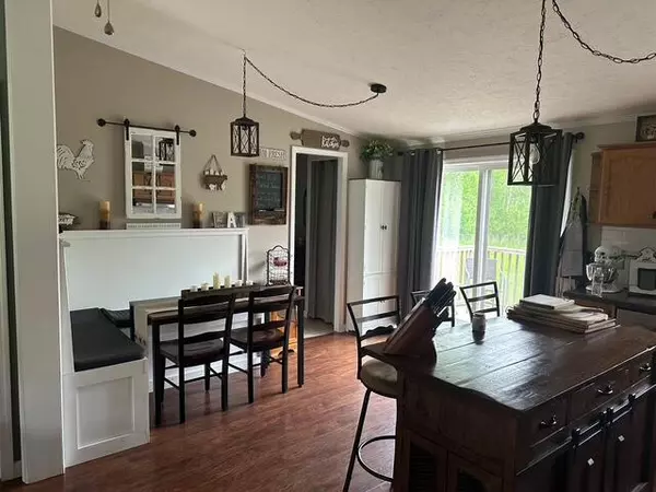 West Chazy, NY 12992,8566 Rt 22