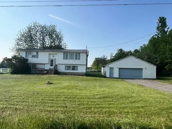 Chazy, NY 12921,83 Matott RD