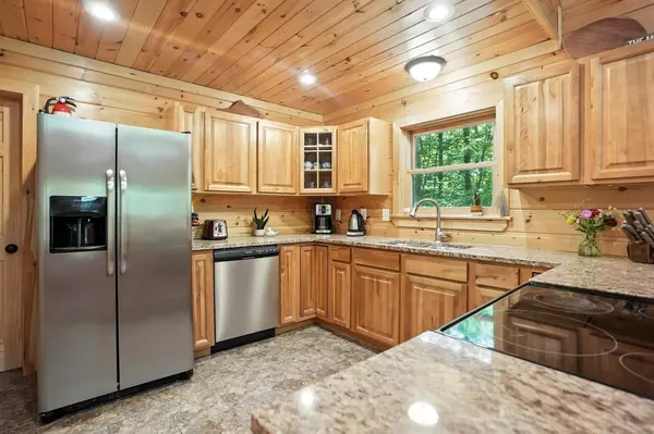 Jay, NY 12941,39 Muskrat LN