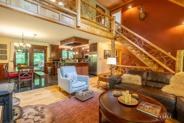 Jay, NY 12941,9 Gooseberry Ln