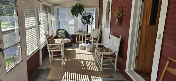 Saranac Lake, NY 12983,494 Forest Hill AVE