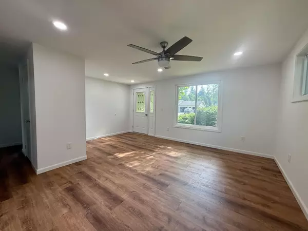 Malone, NY 12953,21 Sprague ST