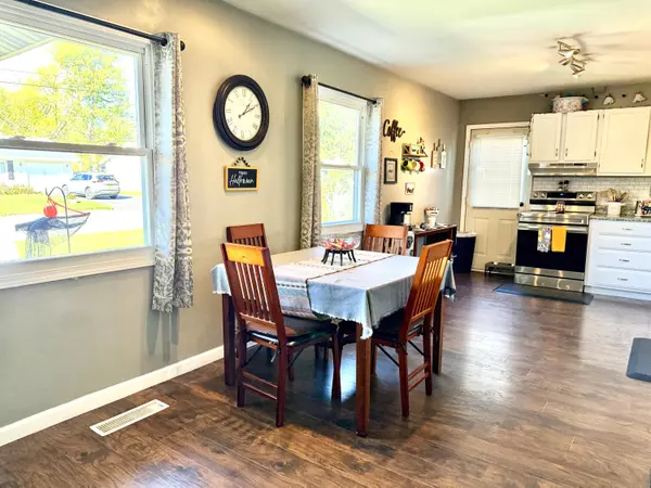 Plattsburgh, NY 12901,15 Tioga LN