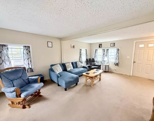 Plattsburgh, NY 12901,93 Wall Street