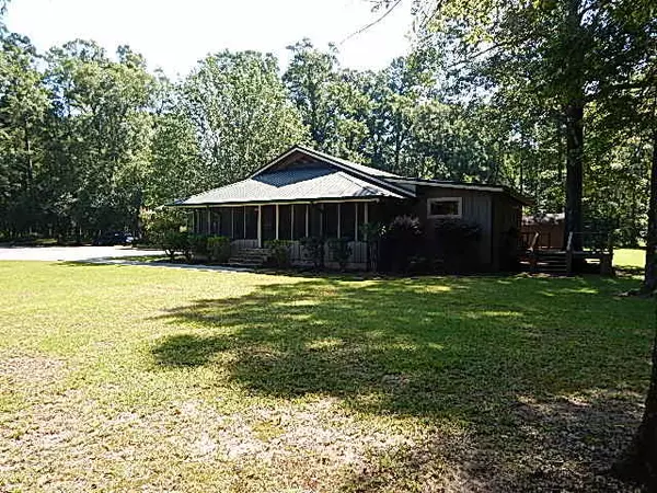 Columbia, MS 39429,98 River Rd.