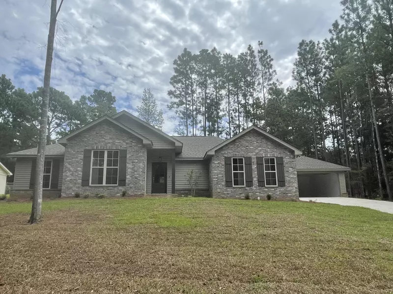 304 Lexington Cir., Hattiesburg, MS 39402