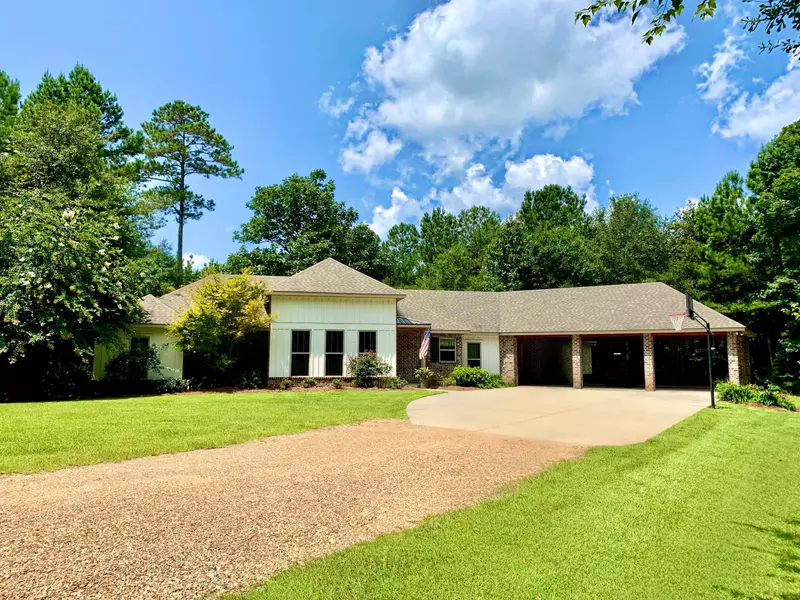 12 Roberts Ln., Sumrall, MS 39482