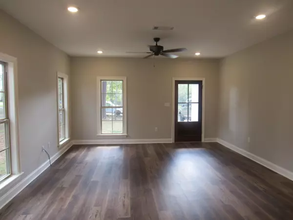 Hattiesburg, MS 39402,22 Little Pacific