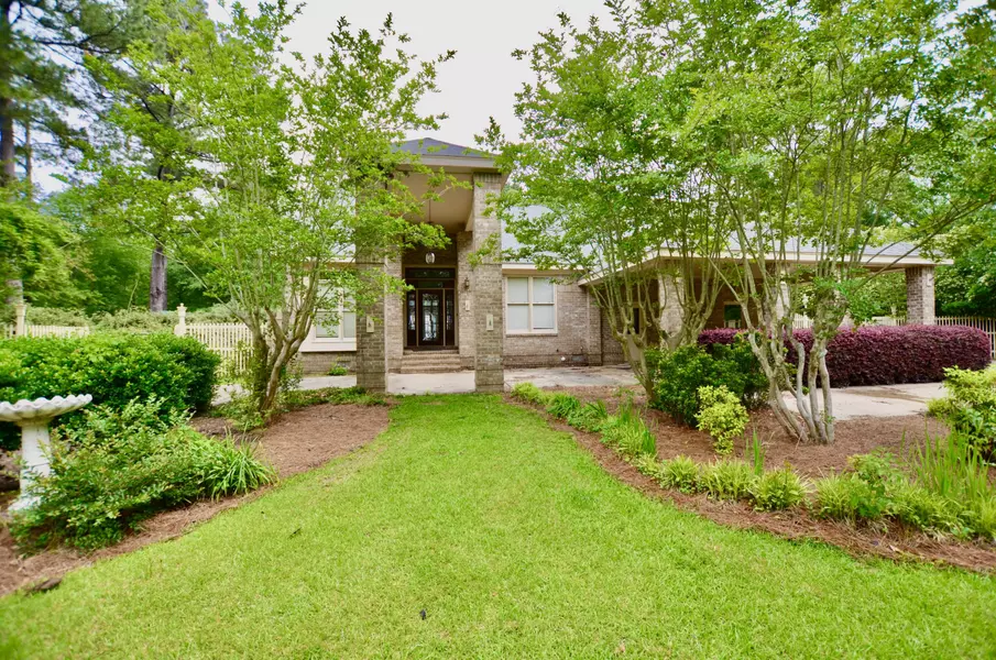 18 Woodchuck Dr., Hattiesburg, MS 39402