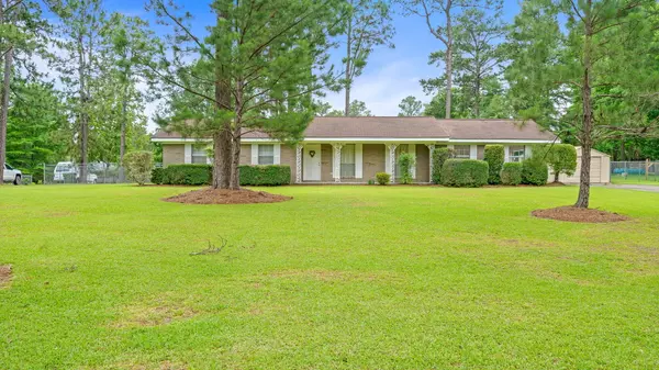 3306 Rosewood Dr., Hattiesburg, MS 39401