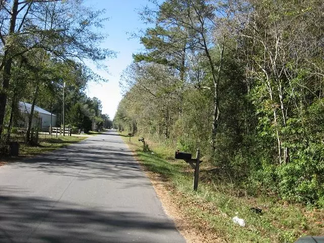 2426 US-11, Moselle, MS 39459