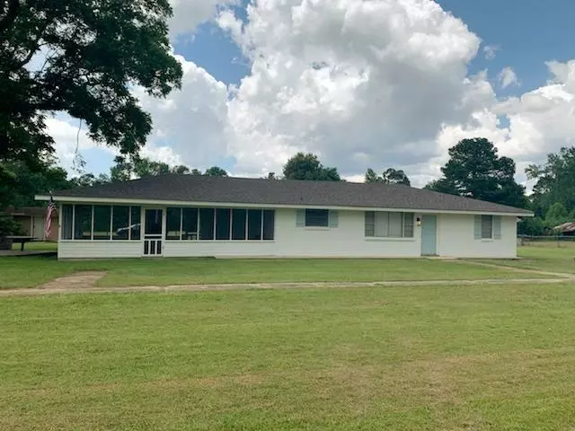 35 Hart Rd., Sandy Hook, MS 39478