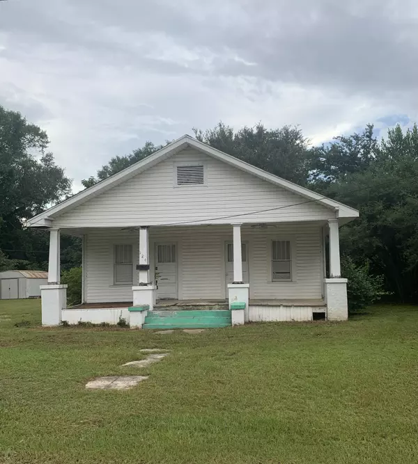 124 W 5th Ave., Petal, MS 39465