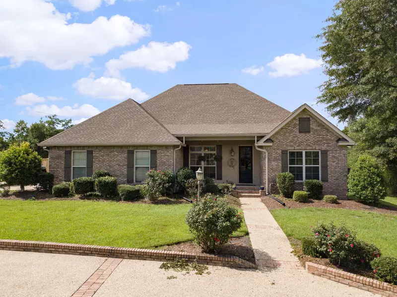 6 Edgemere, Petal, MS 39465