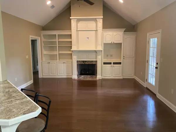 Hattiesburg, MS 39402,10 Ridgeside