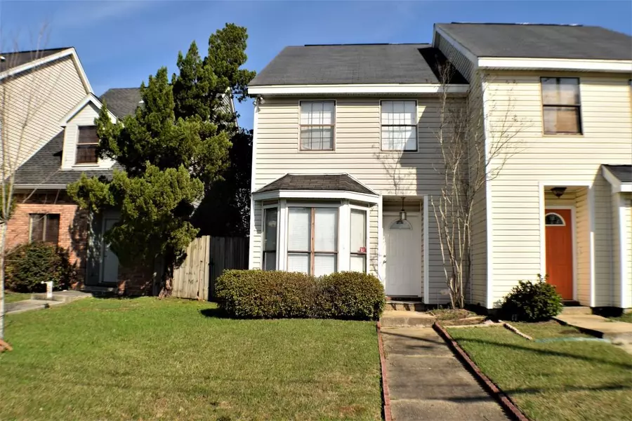 2915 Glenn Dr., Hattiesburg, MS 39401