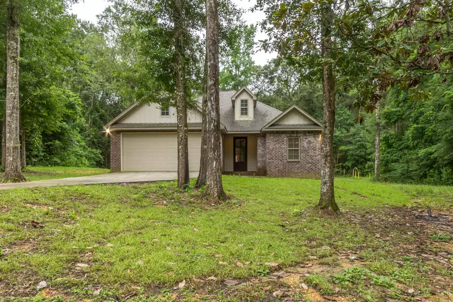 76 Emmons, Moselle, MS 39459