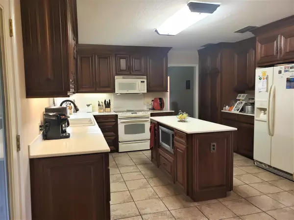 Petal, MS 39465,417 Old Corinth Rd.